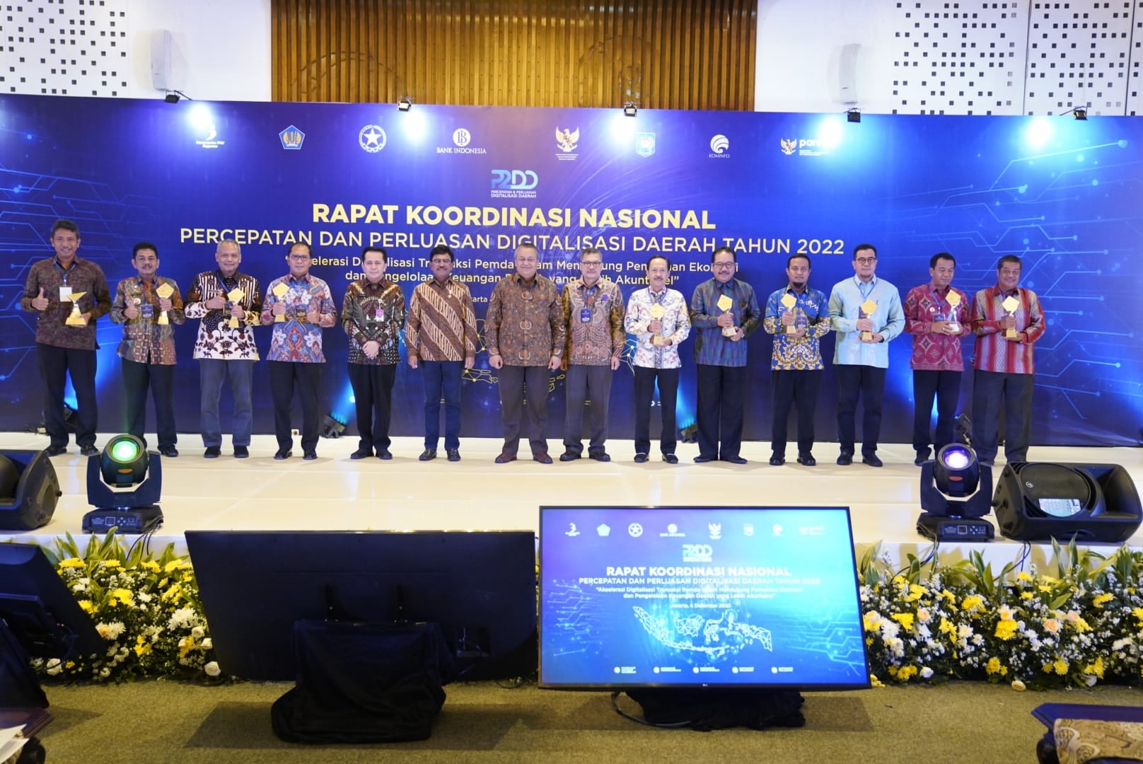 Pendapatan Non-Tunai Naik 101 Persen, Pemprov Sulsel Raih Penghargaan TP2DD Terbaik di Indonesia Timur